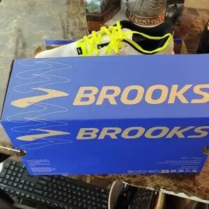 Brooks Kids Sneakers - White with Neon Yellow and Pink Brooks | Shoes | Brooks Kids Sneakers White With Neon Yellow  main image 3